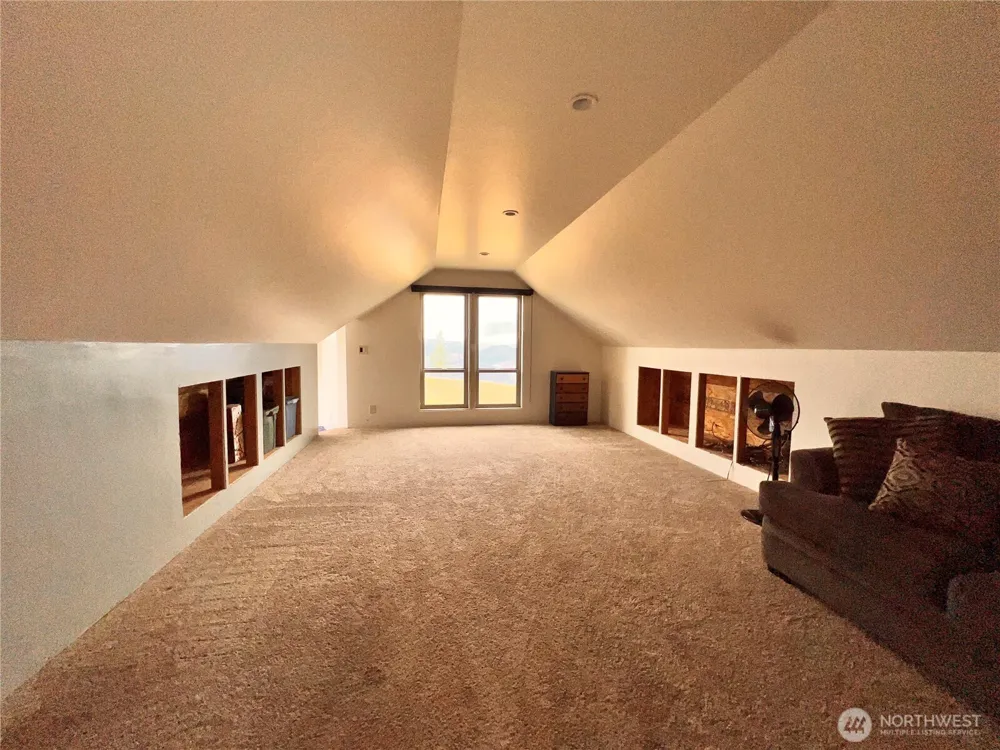 15 Anfair Lane Curlew, WA 99118