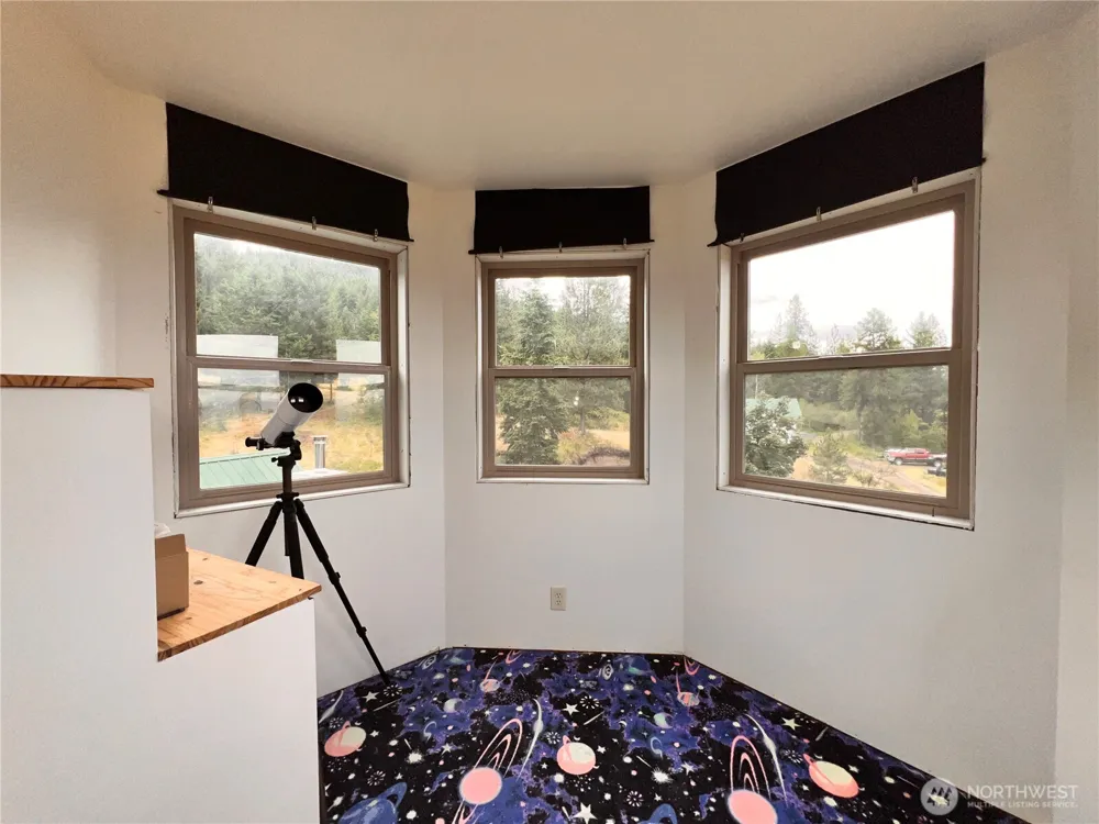 15 Anfair Lane Curlew, WA 99118
