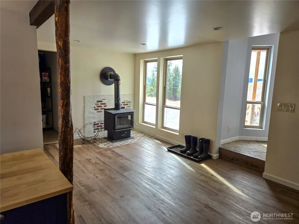 15 Anfair Lane Curlew, WA 99118