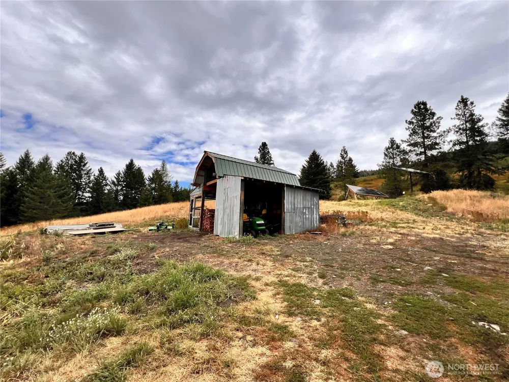 15 Anfair Lane Curlew, WA 99118