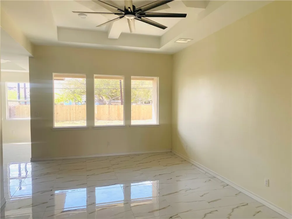 142 S 11 STREET Aransas Pass, TX 78336