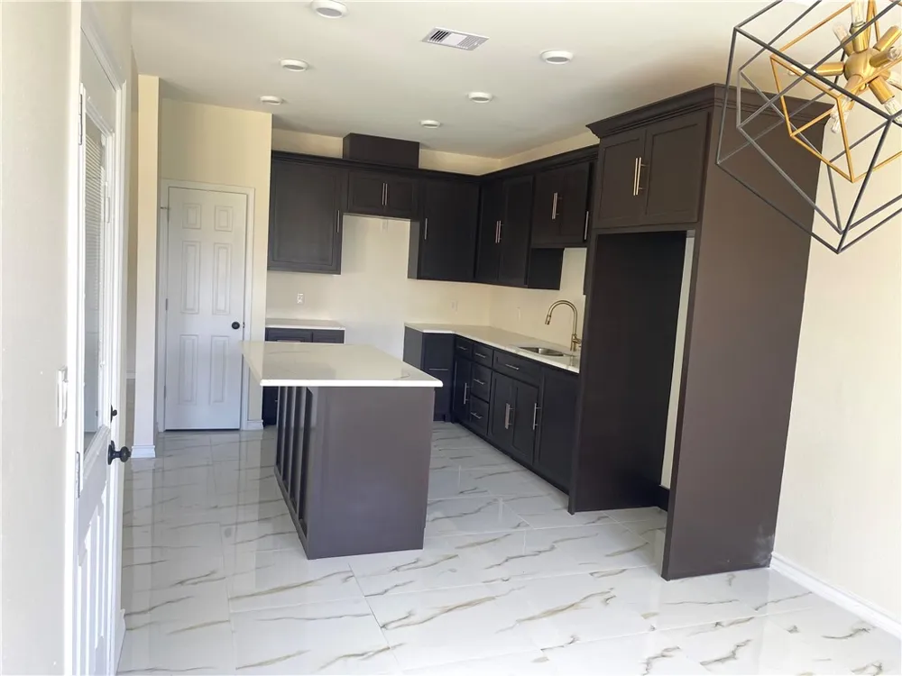 142 S 11 STREET Aransas Pass, TX 78336