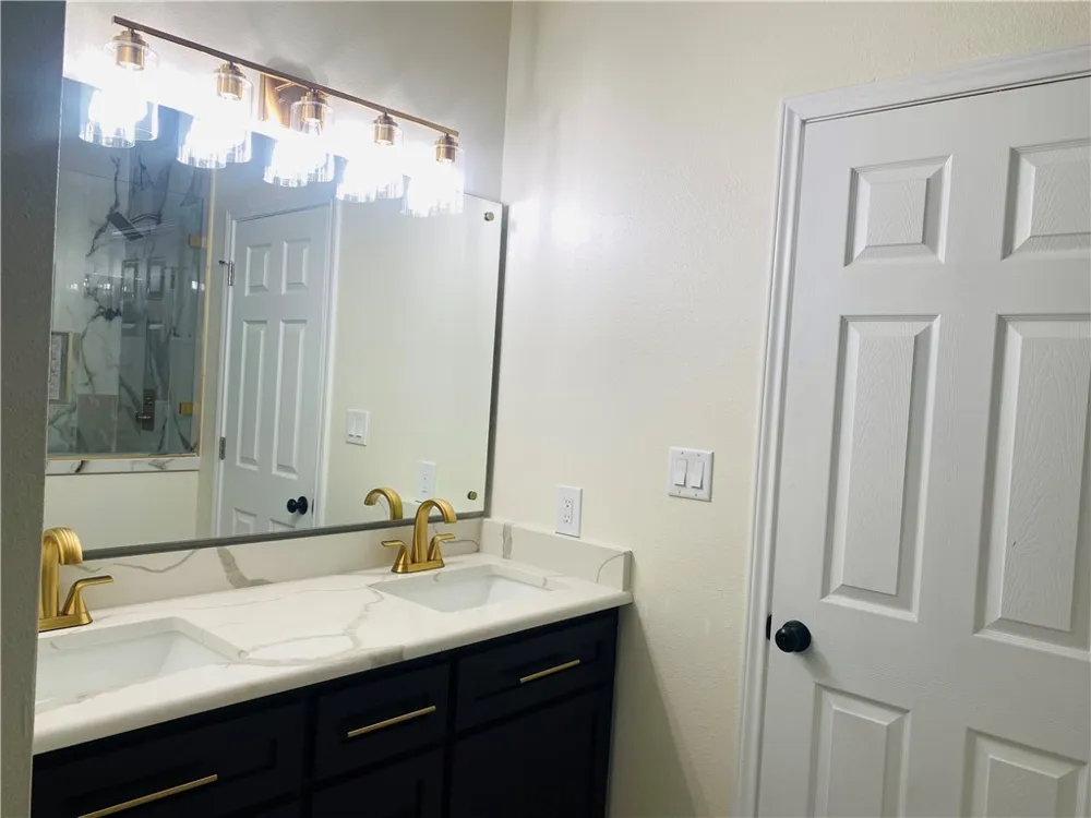 142 S 11 STREET Aransas Pass, TX 78336