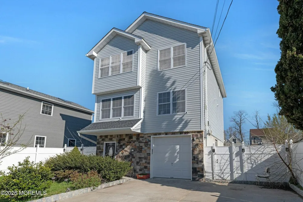133 7th Street Hazlet, NJ 07734