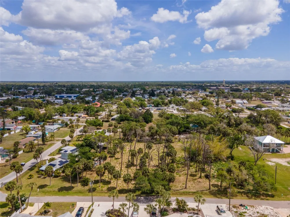 W COWLES STREET Englewood, FL 34223