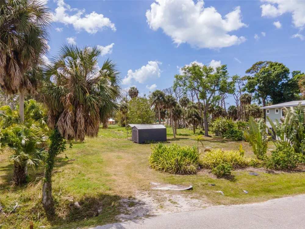 W COWLES STREET Englewood, FL 34223