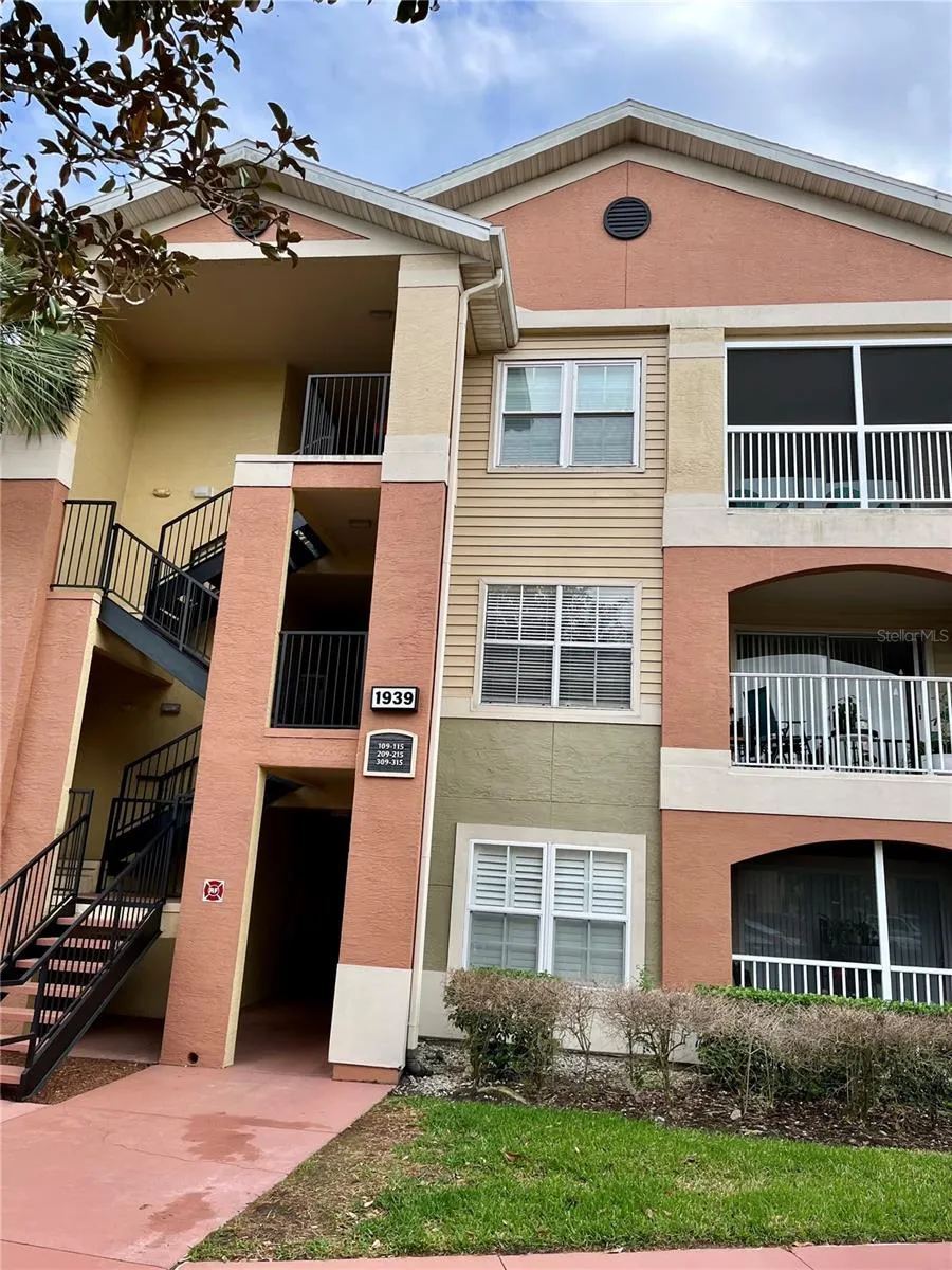1939 SUMMER CLUB APT DRIVE #315 Oviedo, FL 32765