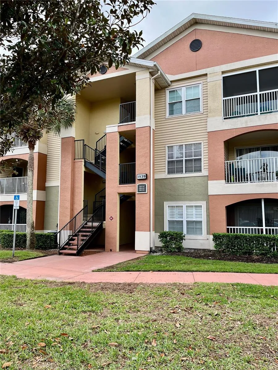 1939 SUMMER CLUB APT DRIVE #315 Oviedo, FL 32765
