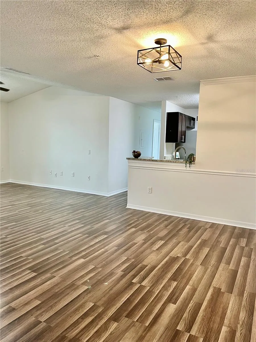 1939 SUMMER CLUB APT DRIVE #315 Oviedo, FL 32765