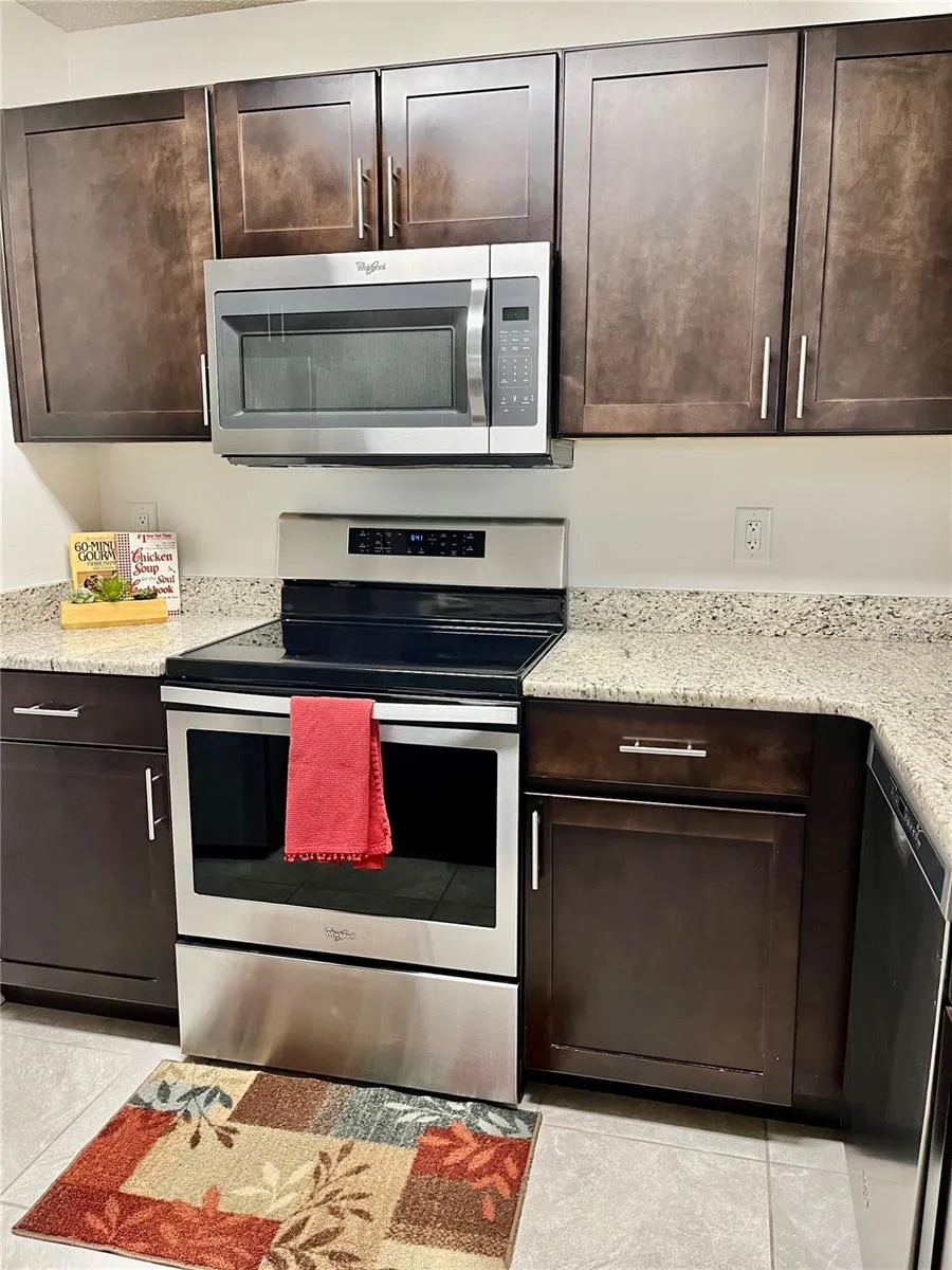 1939 SUMMER CLUB APT DRIVE #315 Oviedo, FL 32765