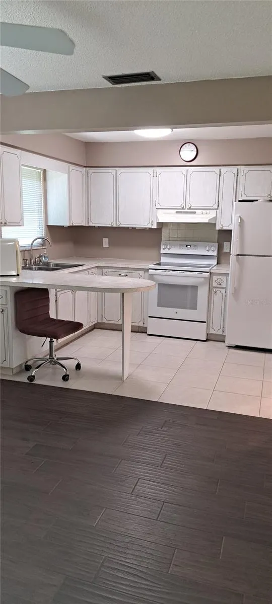 6770 RIVIERA Pinellas Park, FL 33781
