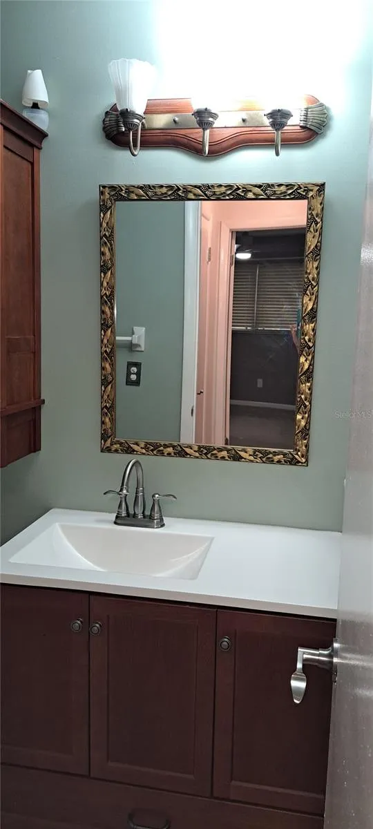 6770 RIVIERA Pinellas Park, FL 33781