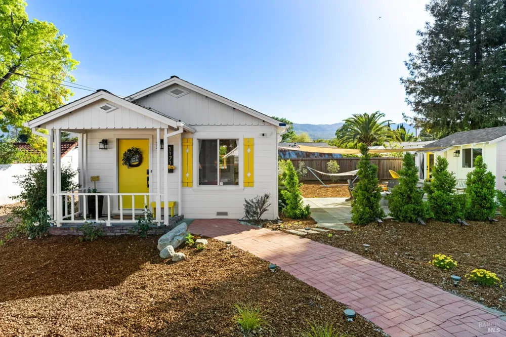 1171 Mountain View Avenue St. Helena, CA 94574