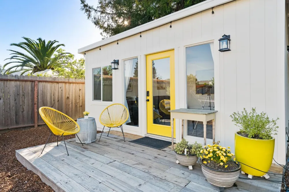 1171 Mountain View Avenue St. Helena, CA 94574