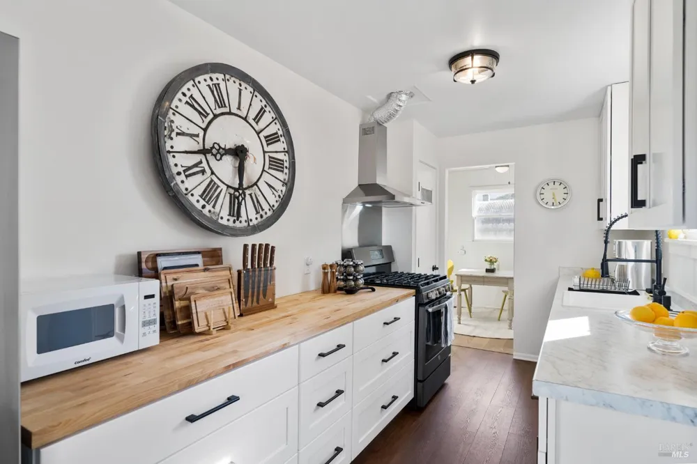 1171 Mountain View Avenue St. Helena, CA 94574