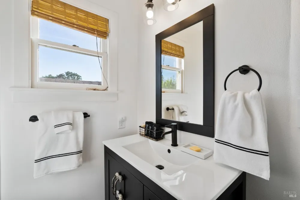 1171 Mountain View Avenue St. Helena, CA 94574