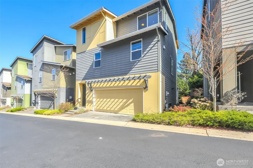 14610 36th Avenue NE Lake Forest Park, WA 98155