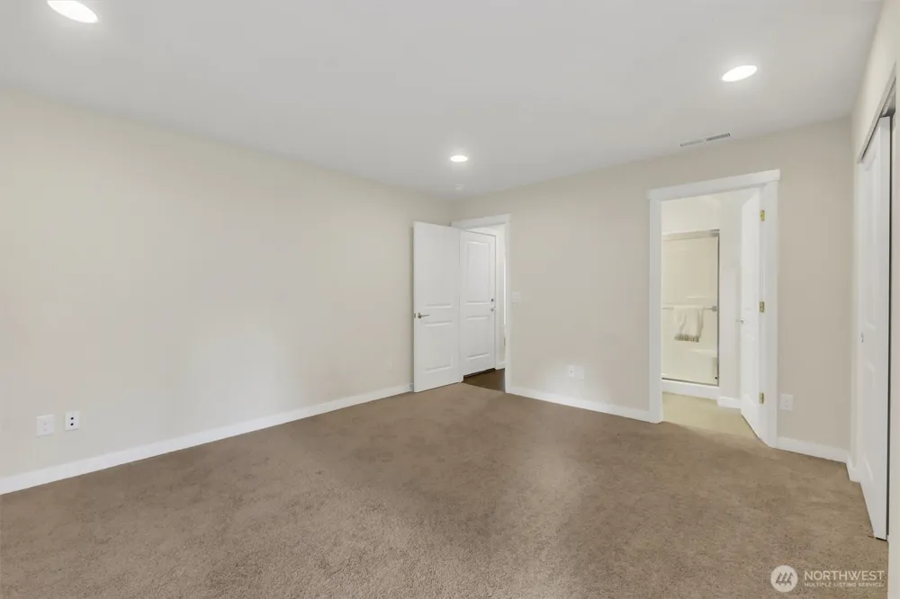 14610 36th Avenue NE Lake Forest Park, WA 98155