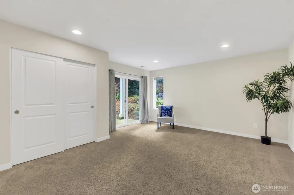14610 36th Avenue NE Lake Forest Park, WA 98155