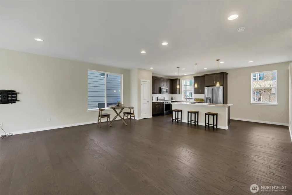 14610 36th Avenue NE Lake Forest Park, WA 98155