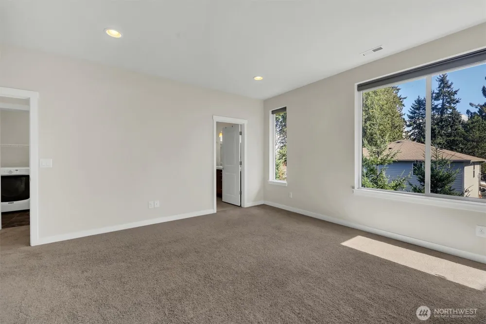 14610 36th Avenue NE Lake Forest Park, WA 98155
