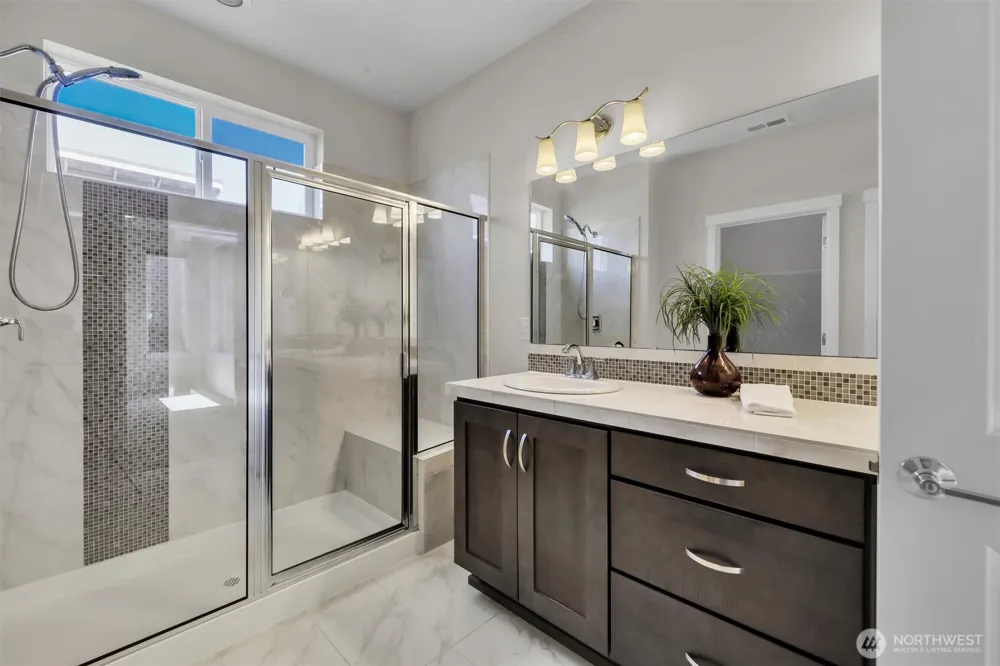 14610 36th Avenue NE Lake Forest Park, WA 98155