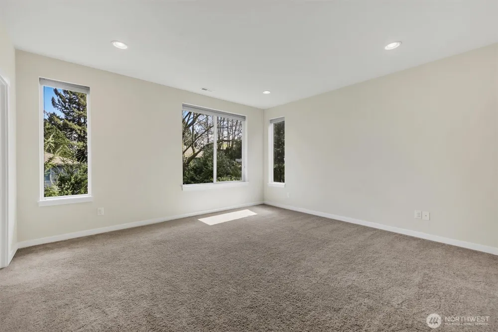 14610 36th Avenue NE Lake Forest Park, WA 98155