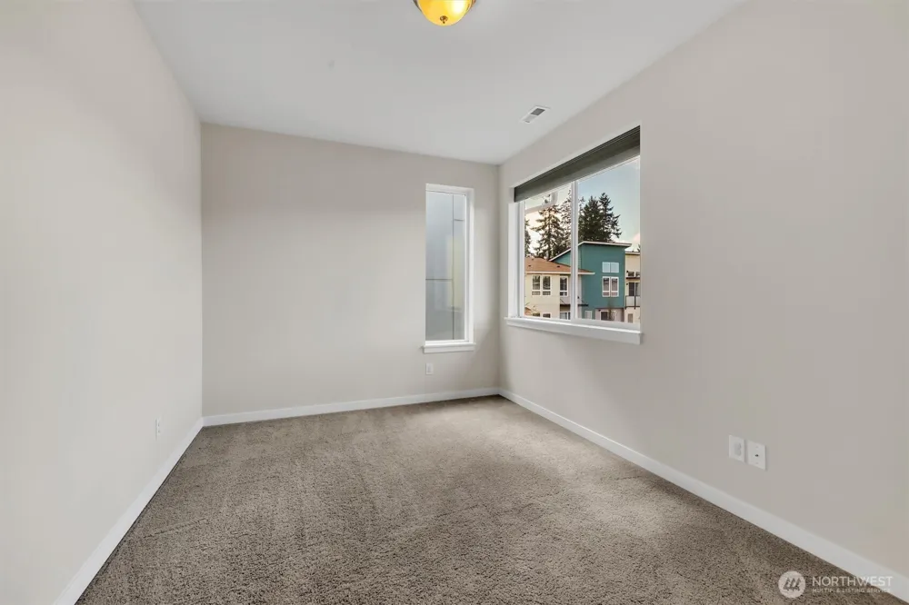 14610 36th Avenue NE Lake Forest Park, WA 98155