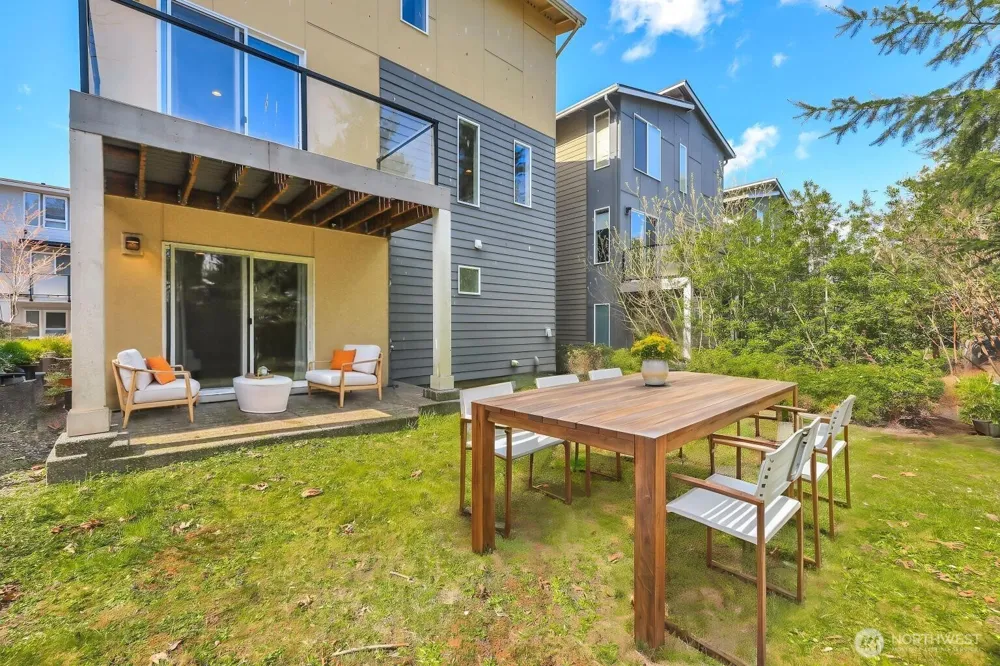 14610 36th Avenue NE Lake Forest Park, WA 98155