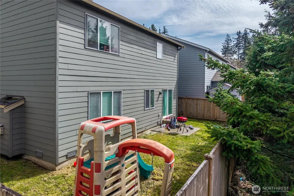 12902 81st Avenue Ct E Puyallup, WA 98373