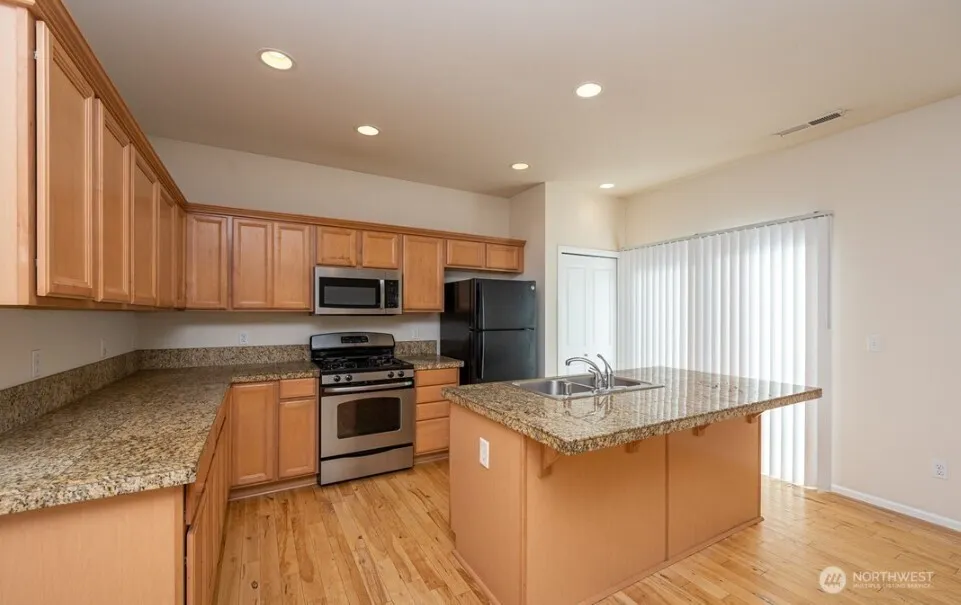 12902 81st Avenue Ct E Puyallup, WA 98373