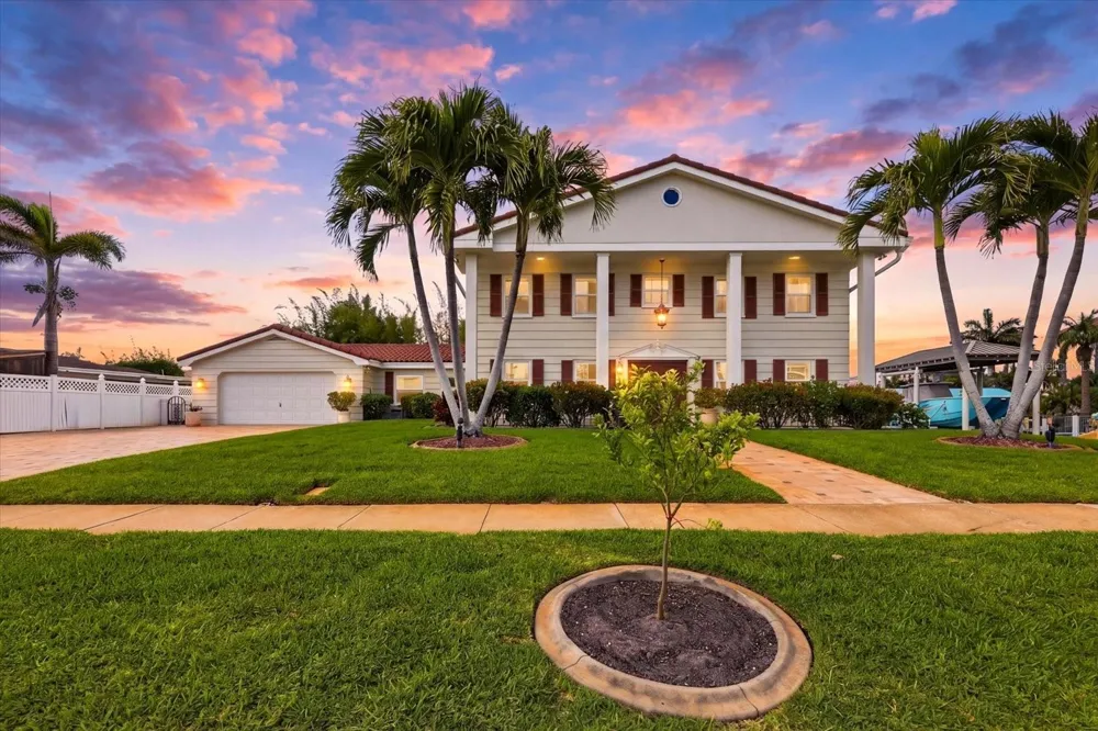 350 HARBOR PASSAGE Clearwater Beach, FL 33767