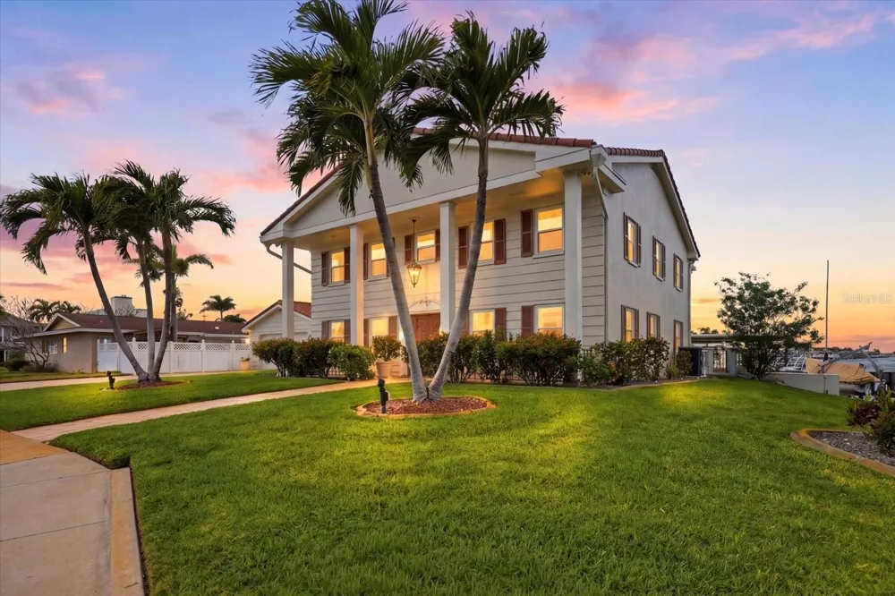 350 HARBOR PASSAGE Clearwater Beach, FL 33767