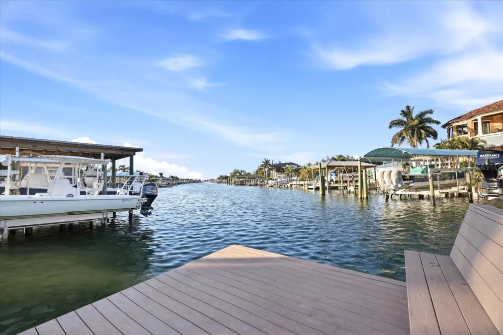 350 HARBOR PASSAGE Clearwater Beach, FL 33767