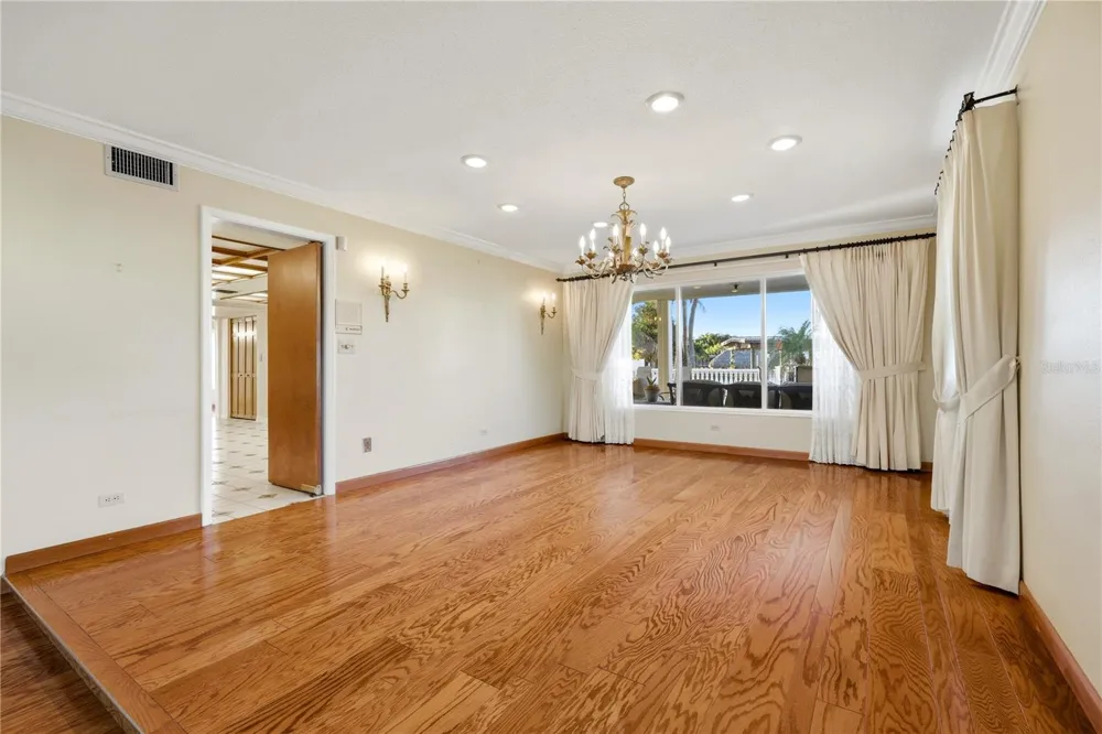 350 HARBOR PASSAGE Clearwater Beach, FL 33767