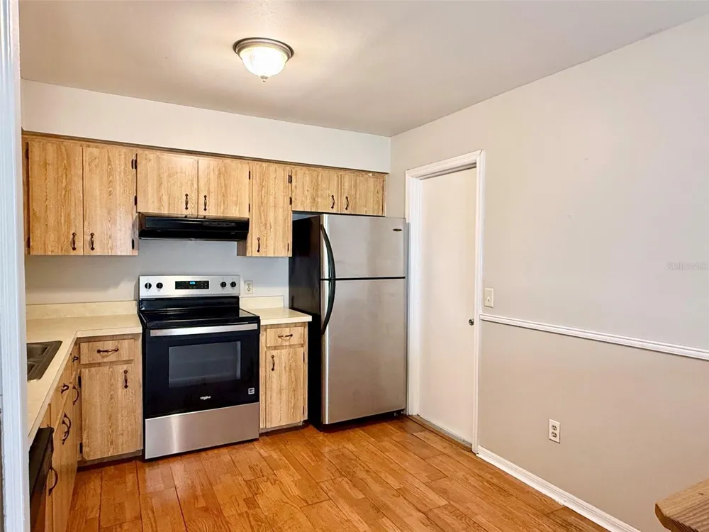 608 E WARREN AVENUE Longwood, FL 32750