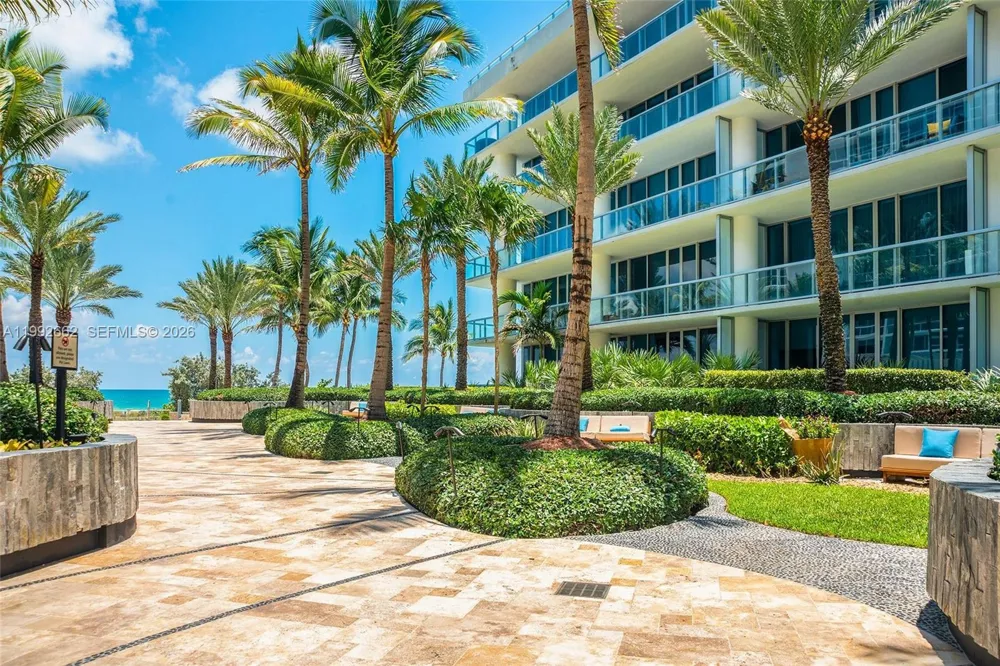 6801 Collins Ave #1414 Miami Beach, FL 33141