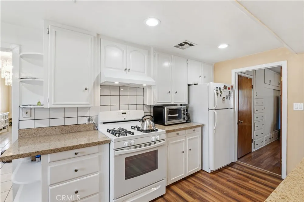 295 E Durian Coalinga, CA 93210