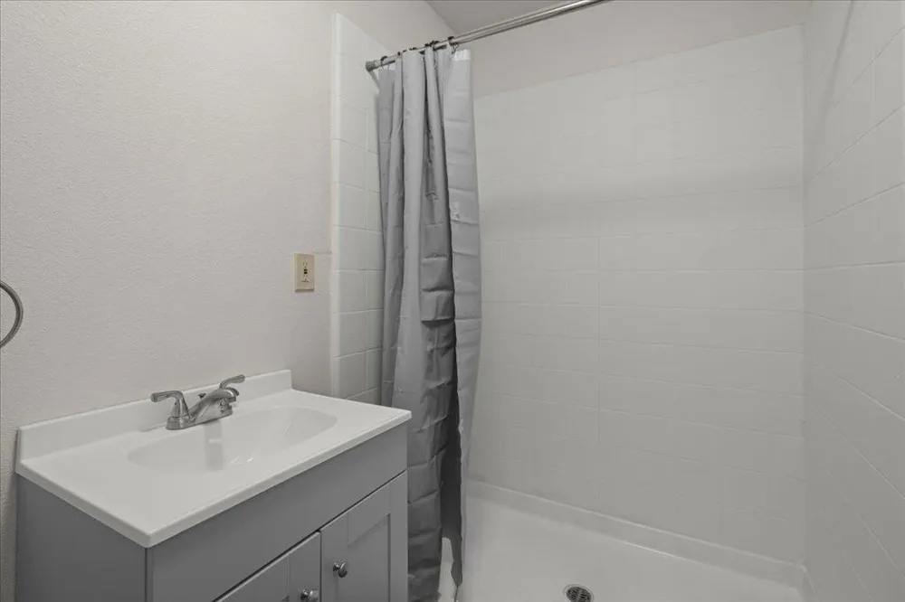 111 5th Street Gilroy, CA 95020