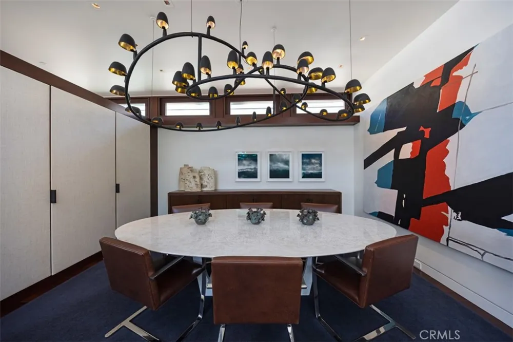 3216 The Strand Manhattan Beach, CA 90266