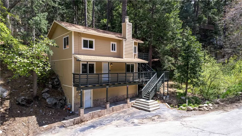 26131 Lake Forest Drive Twin Peaks, CA 92391
