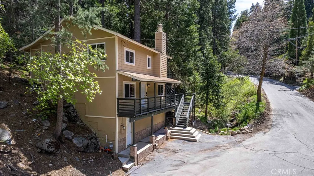26131 Lake Forest Drive Twin Peaks, CA 92391