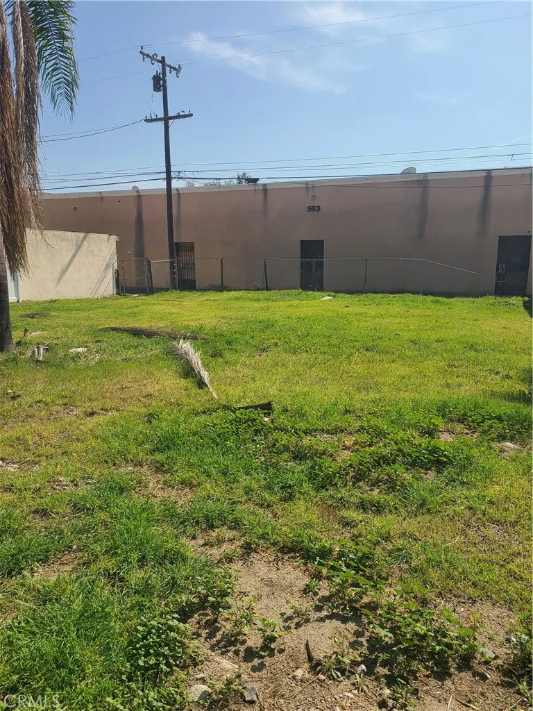 572 West Upland, CA 91786