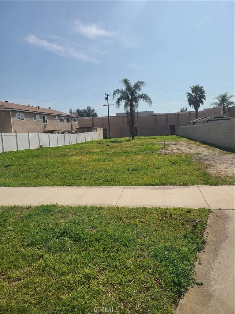 572 West Upland, CA 91786