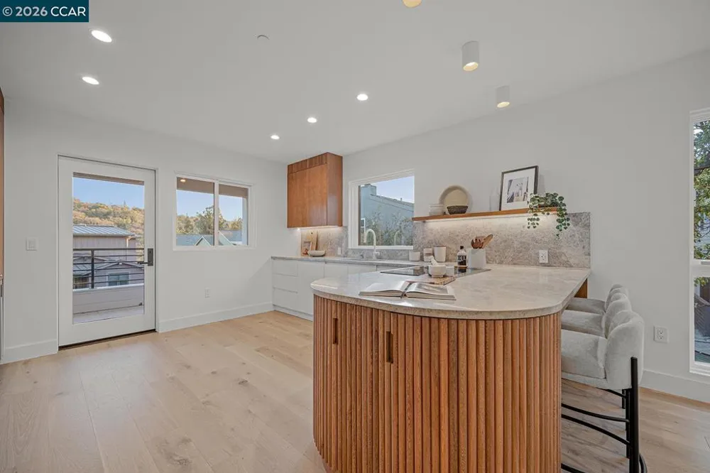 3742 Mt. Diablo Blvd #2A #WOODHAVEN 2A Lafayette, CA 94549