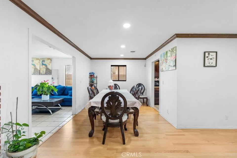 1827 Louise Lancaster, CA 93534