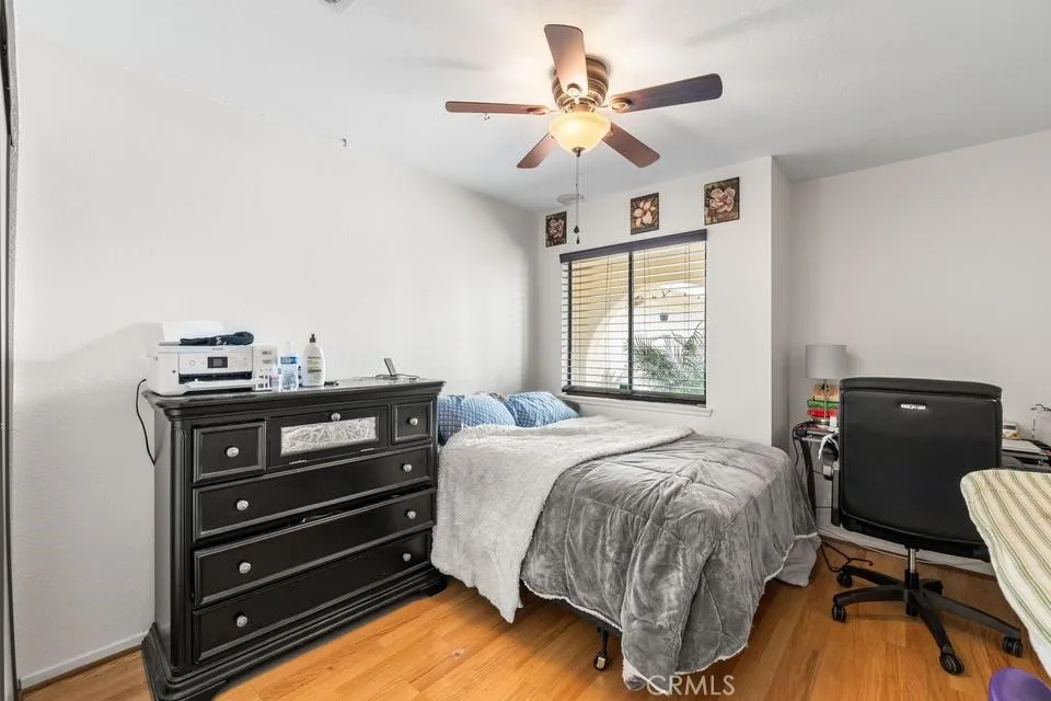 1827 Louise Lancaster, CA 93534