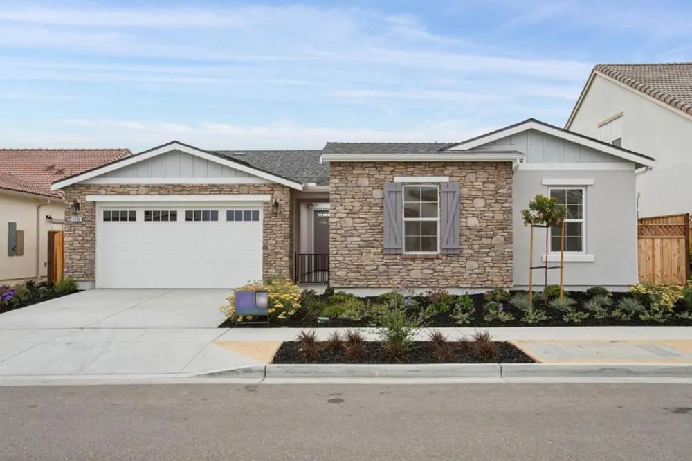 3090 Arroyo Drive Marina, CA 93933
