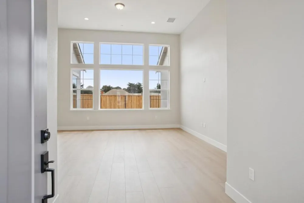 3090 Arroyo Drive Marina, CA 93933
