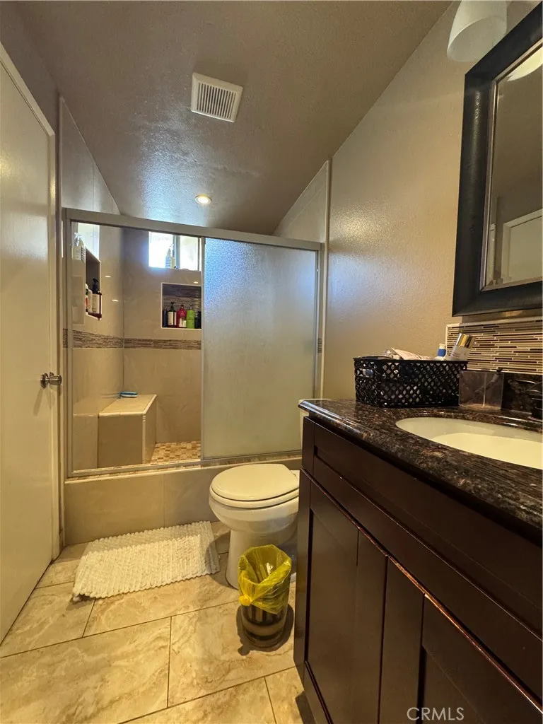 13851 Los Angeles #B Baldwin Park, CA 91706